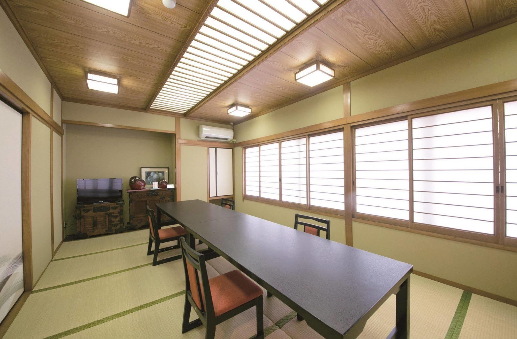 Hotel Housenkaku Beppu Buitenkant foto