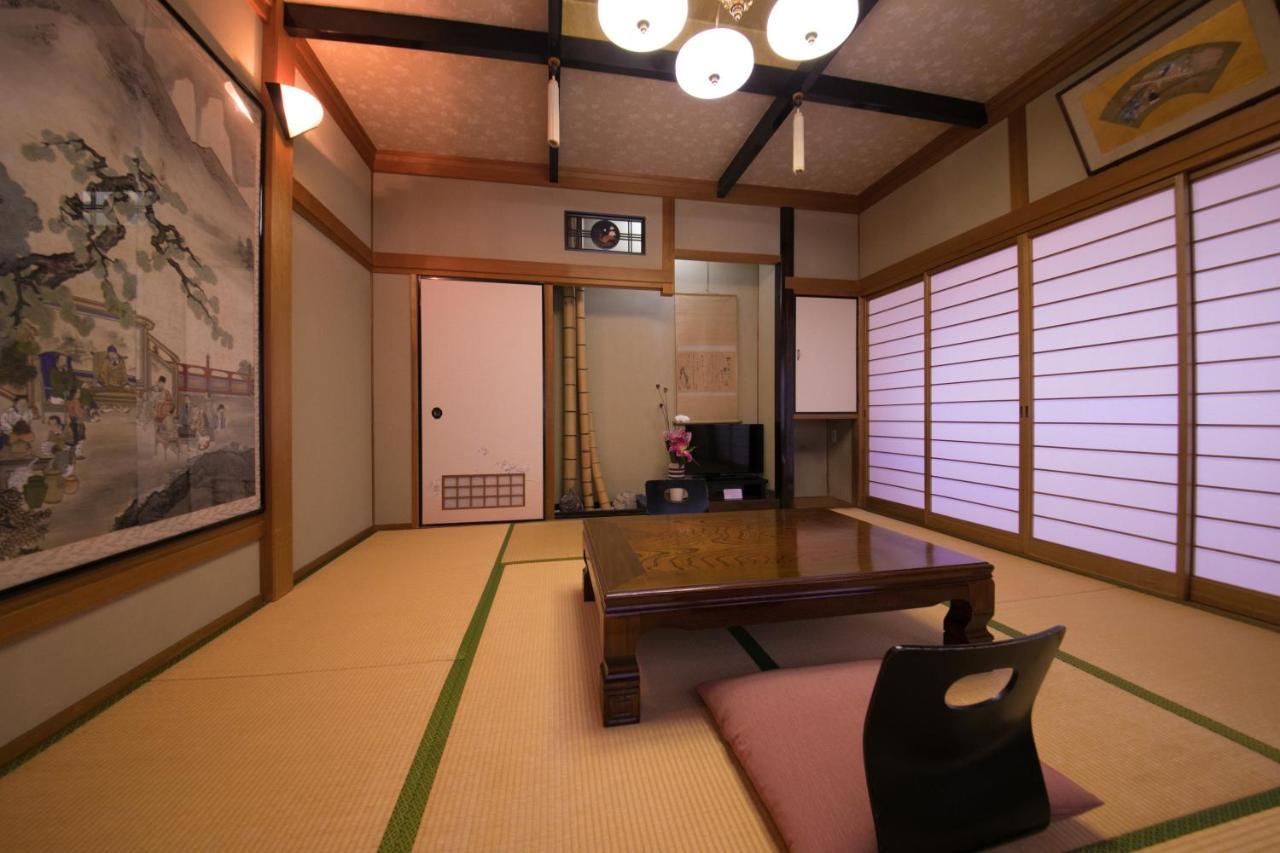 Hotel Housenkaku Beppu Buitenkant foto