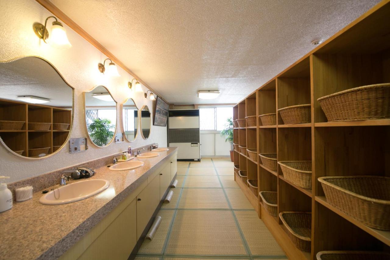 Hotel Housenkaku Beppu Buitenkant foto