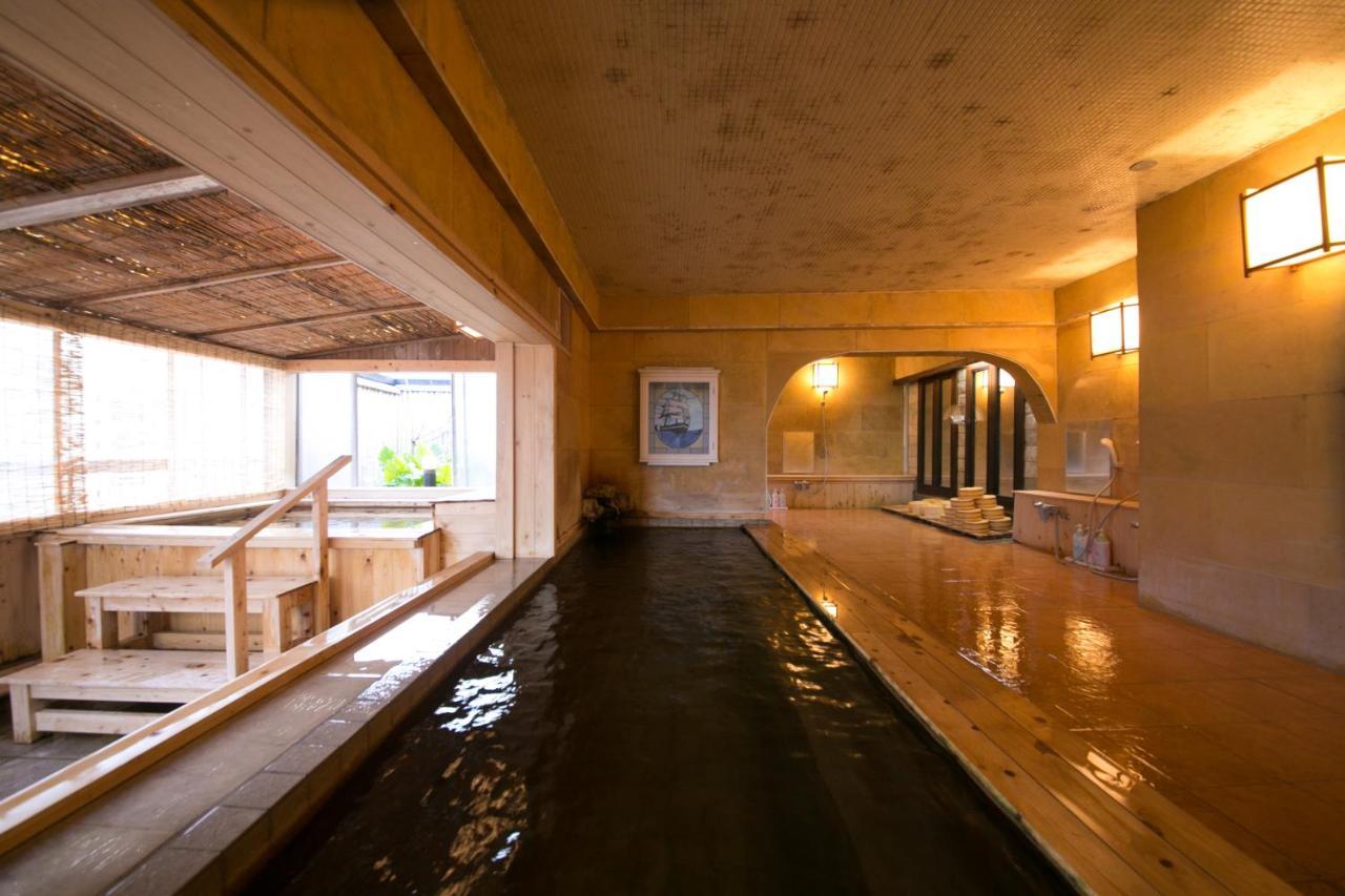 Hotel Housenkaku Beppu Buitenkant foto